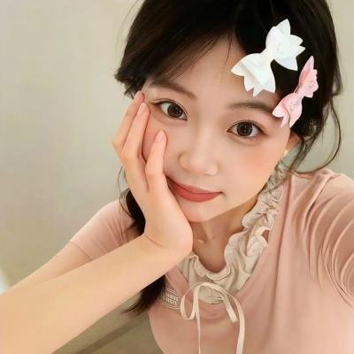 地板下的小矮人